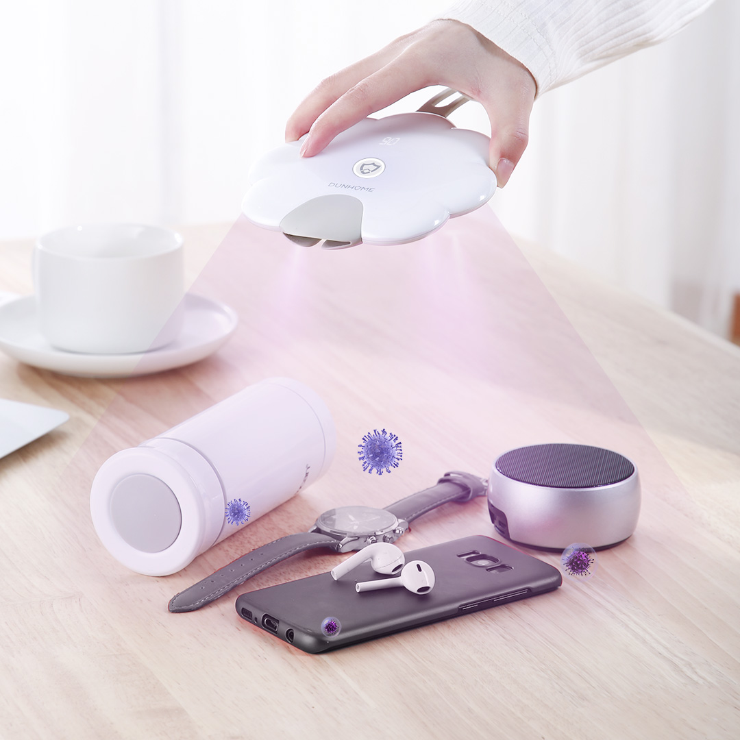 UV disinfection cover used with small personal items