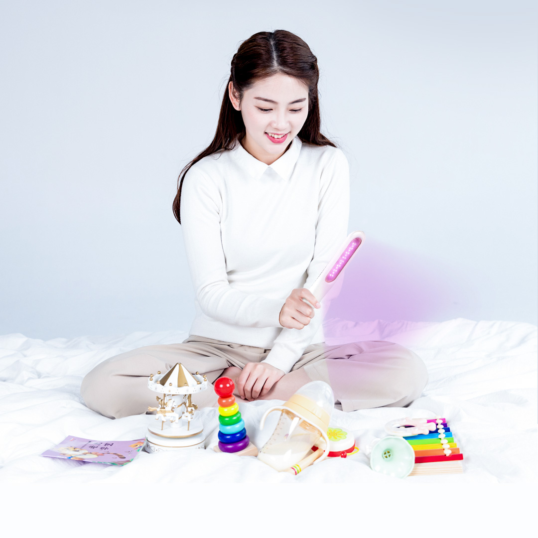 UVC sterilization wand used with children's items