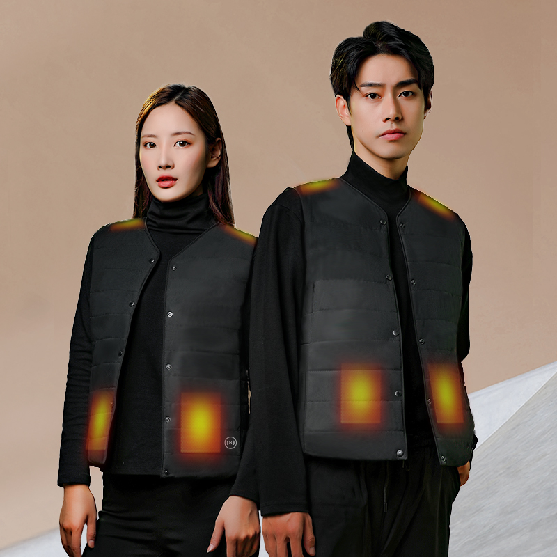 Graphene Heated Vest: two people wearing the vest.